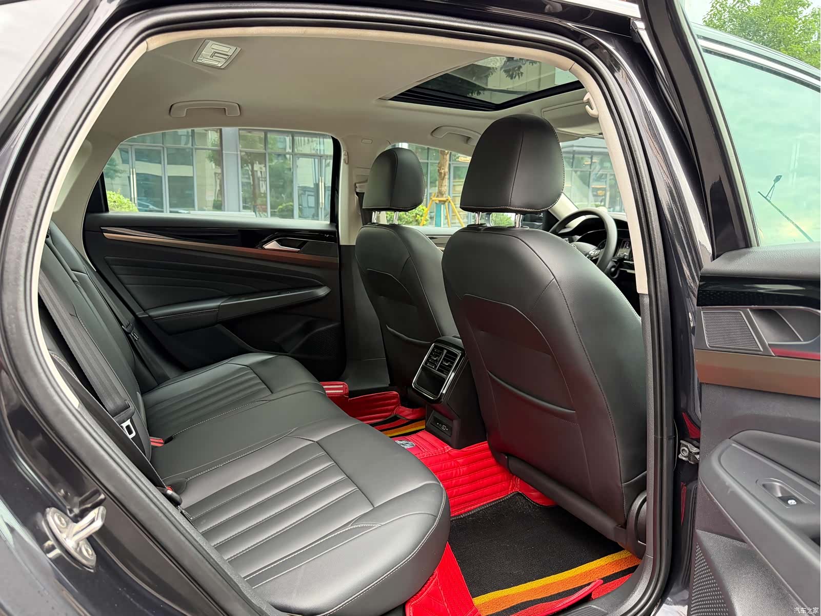 Volkswagen Passat, 2021 12