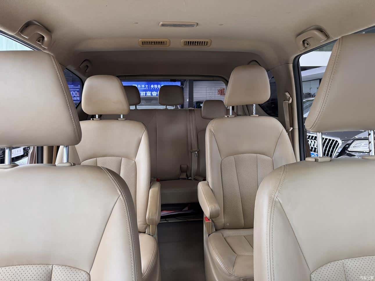 Wuling 730, 2014 19