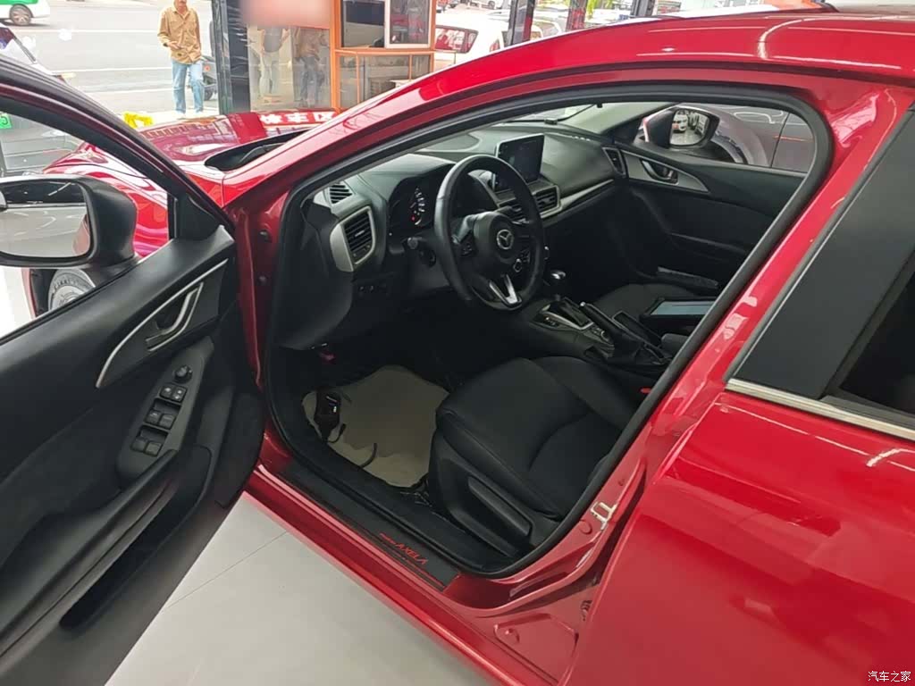 Mazda Mazda3, 2017 16
