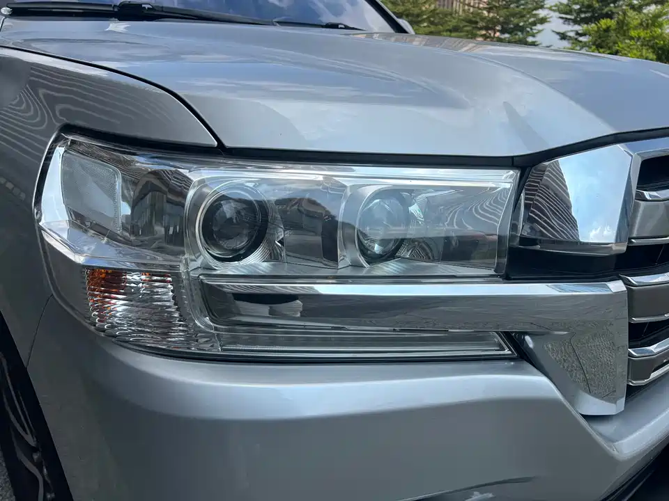 Toyota Land Cruiser Toyota Land Cruiser