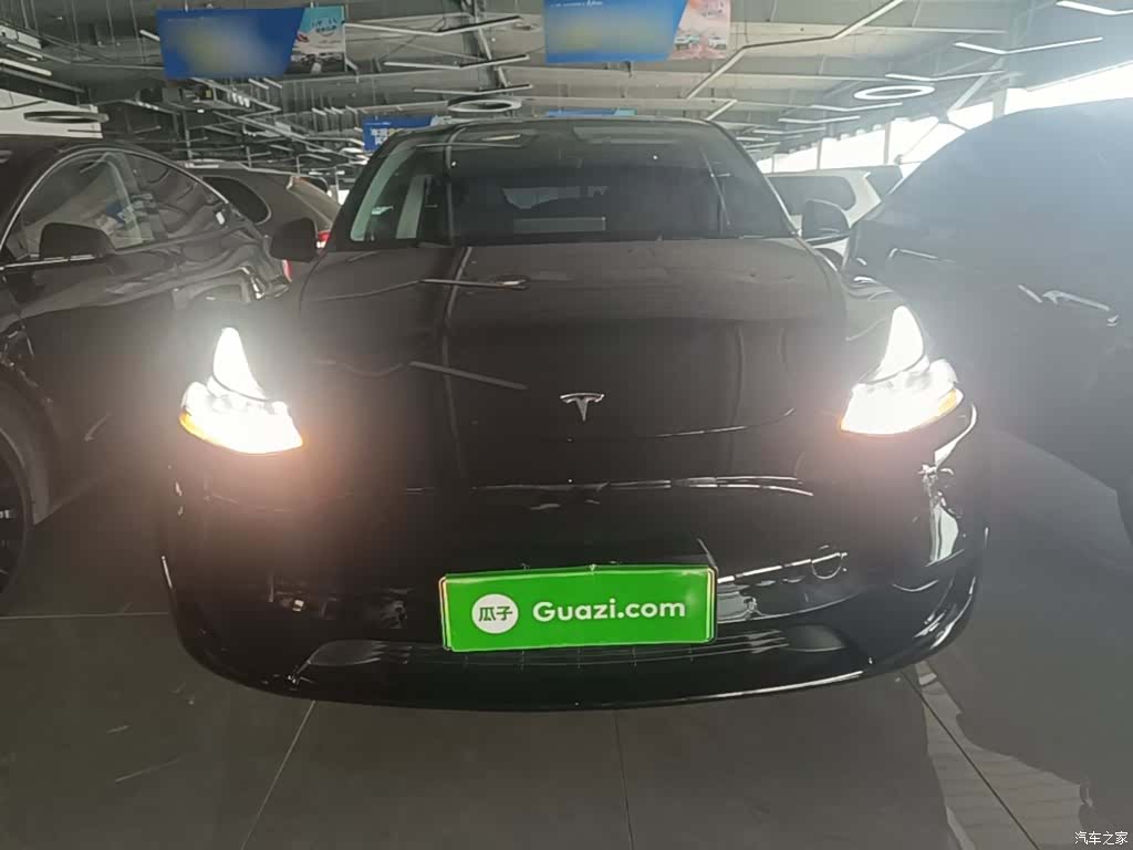 Tesla Model Y, 2024 3