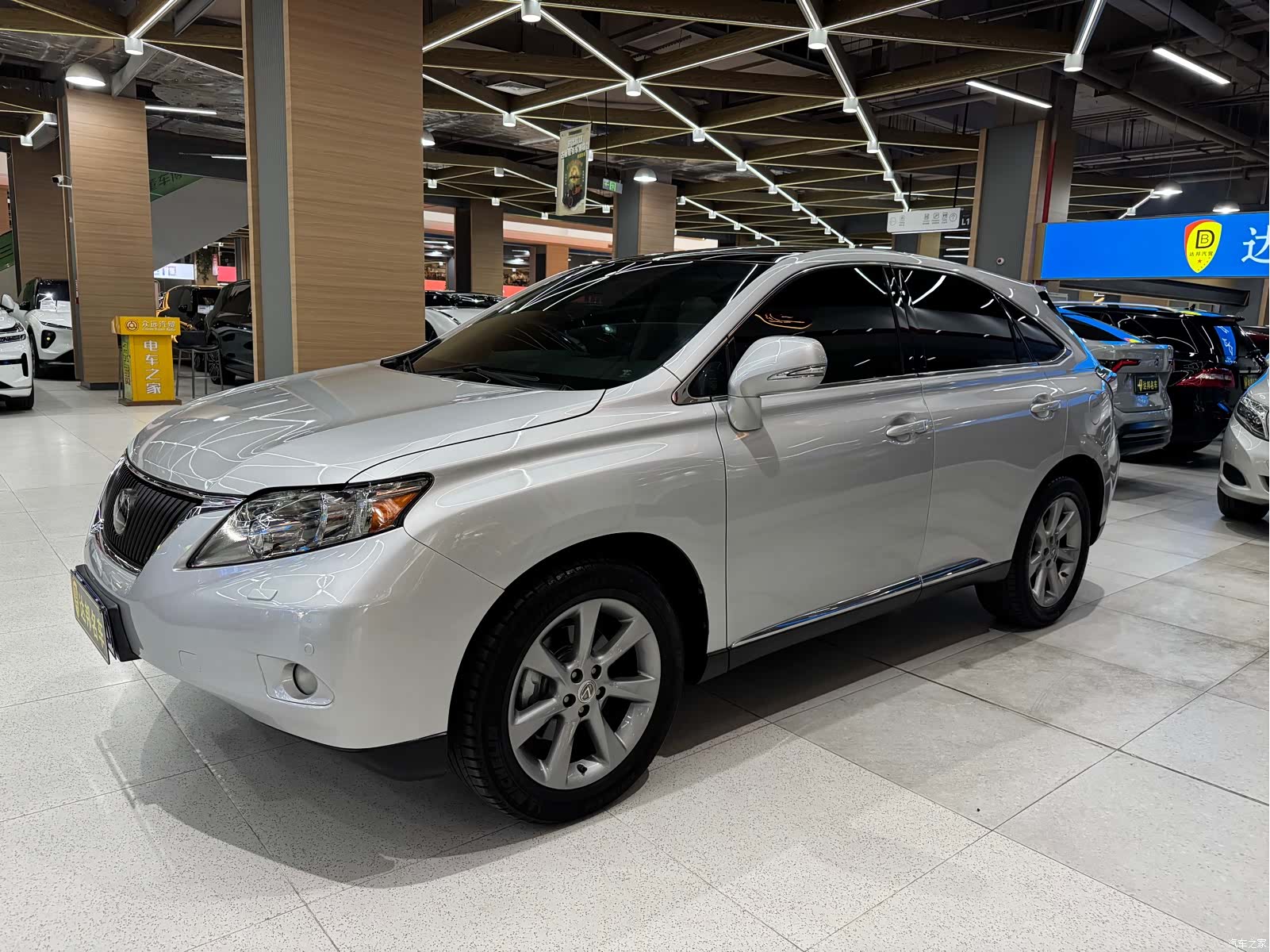 Lexus RX, 2009 4