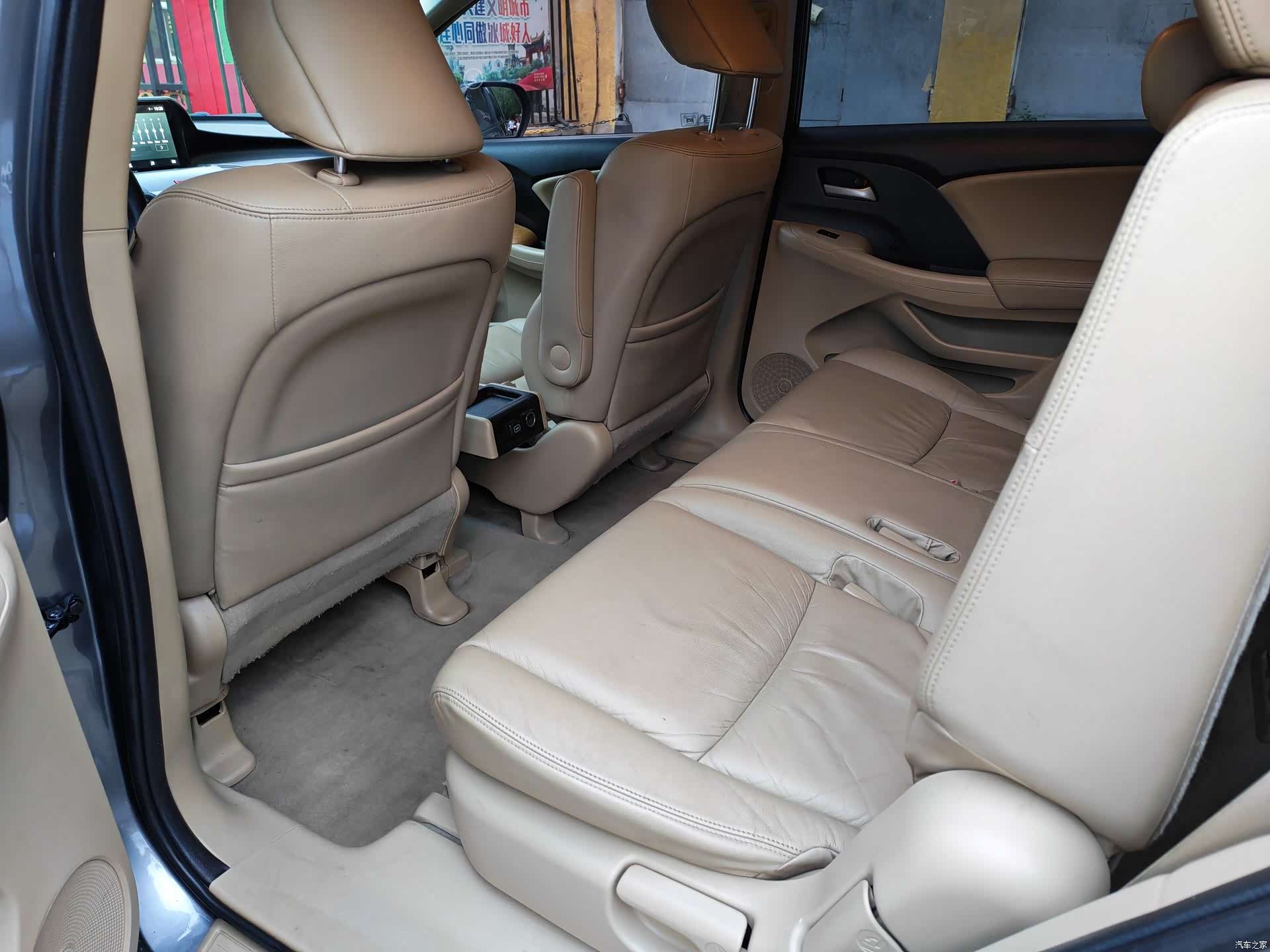 Honda Odyssey, 2011 9