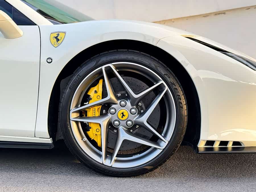Ferrari F8 2023, фото 3