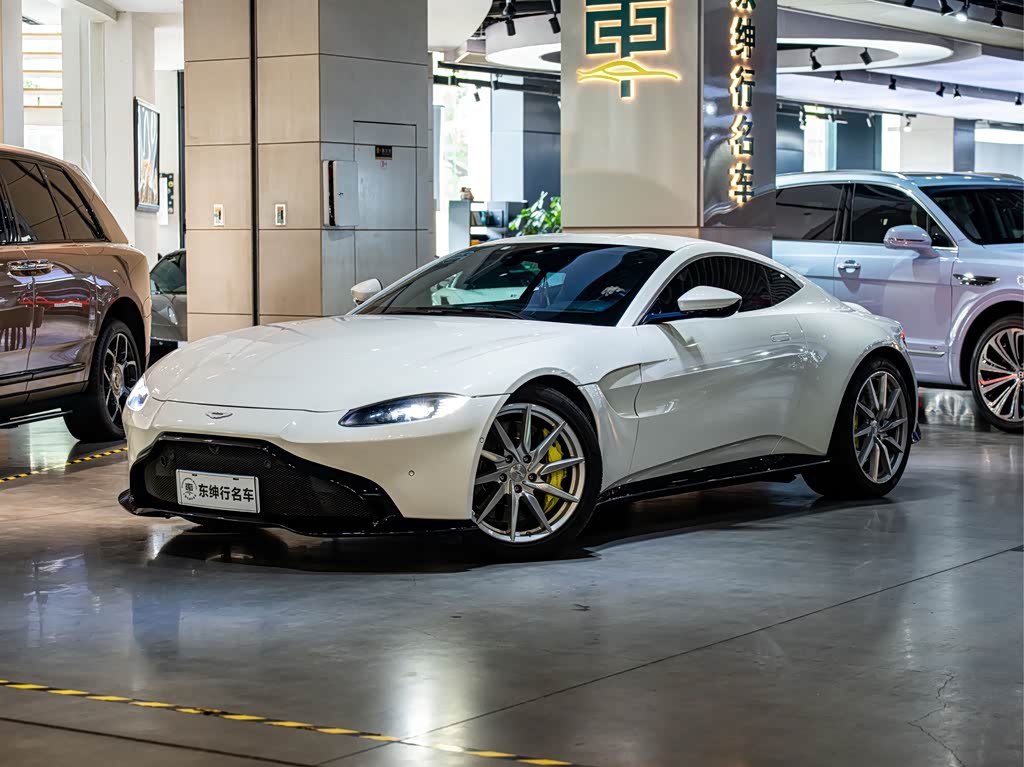 Aston Martin V8 Vantage