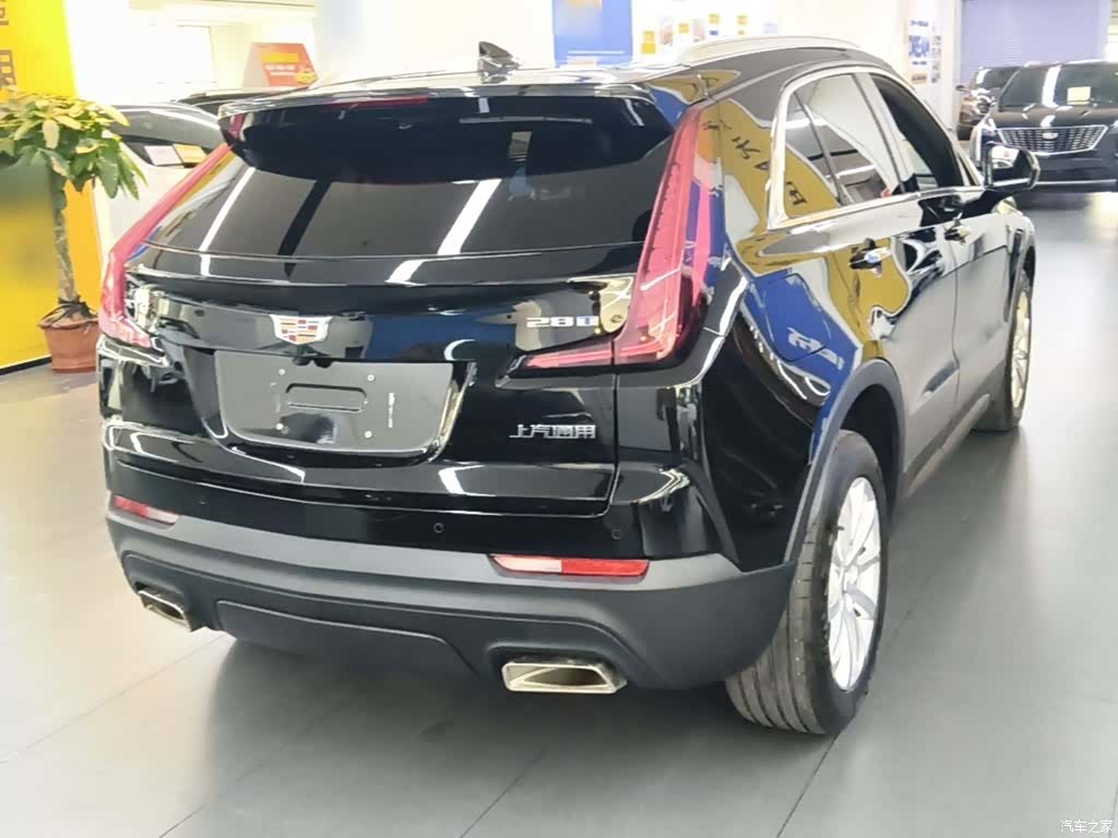 Cadillac XT4, 2023 7