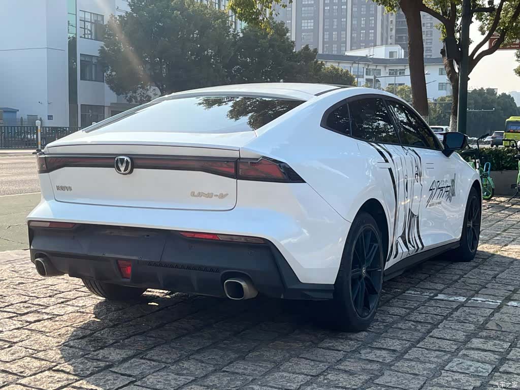 Changan UNI-V, 2022 4