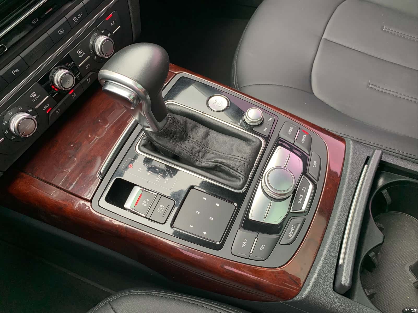 Audi A6L, 2014 20