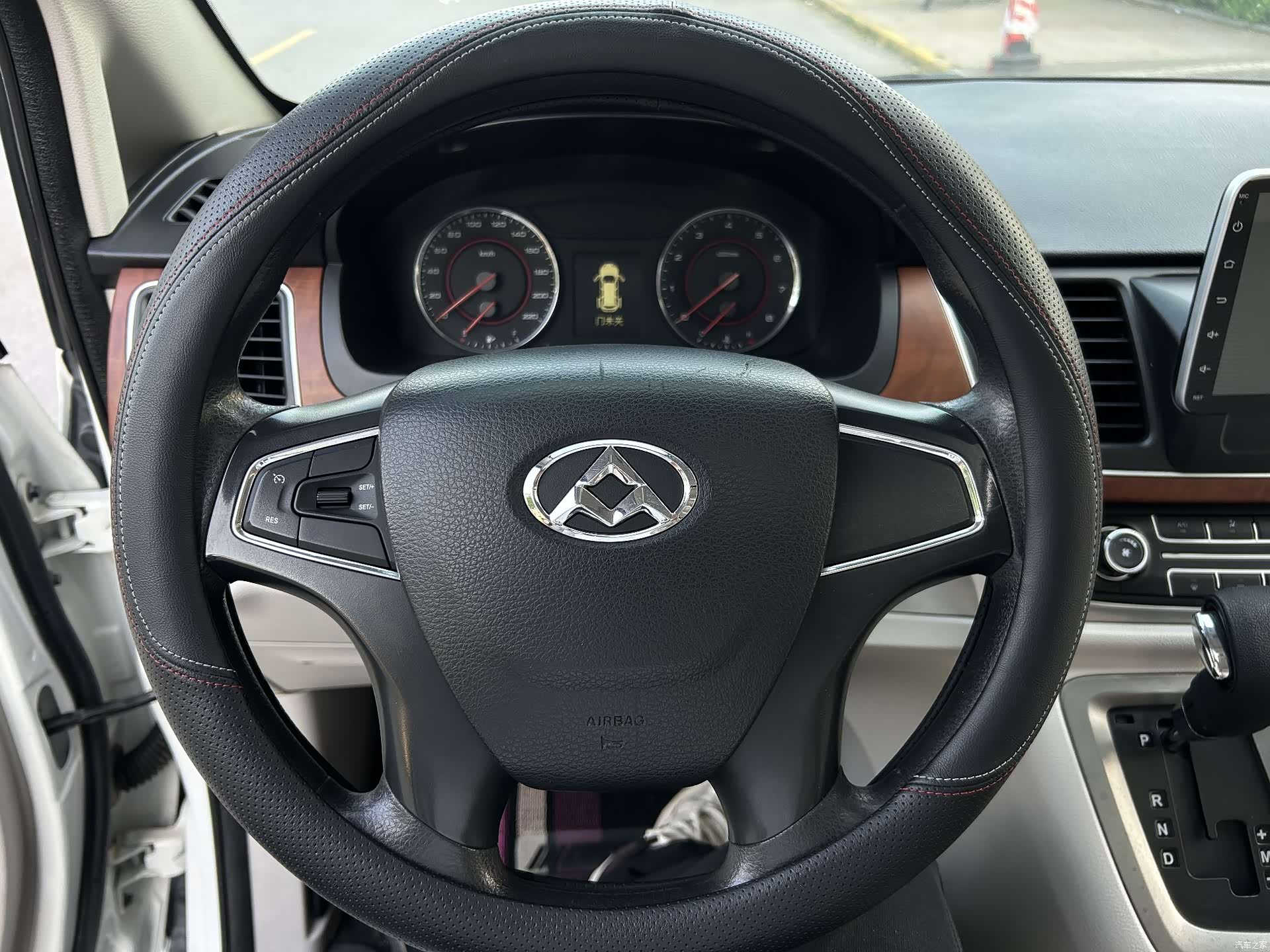 Maxus G10, 2016 16