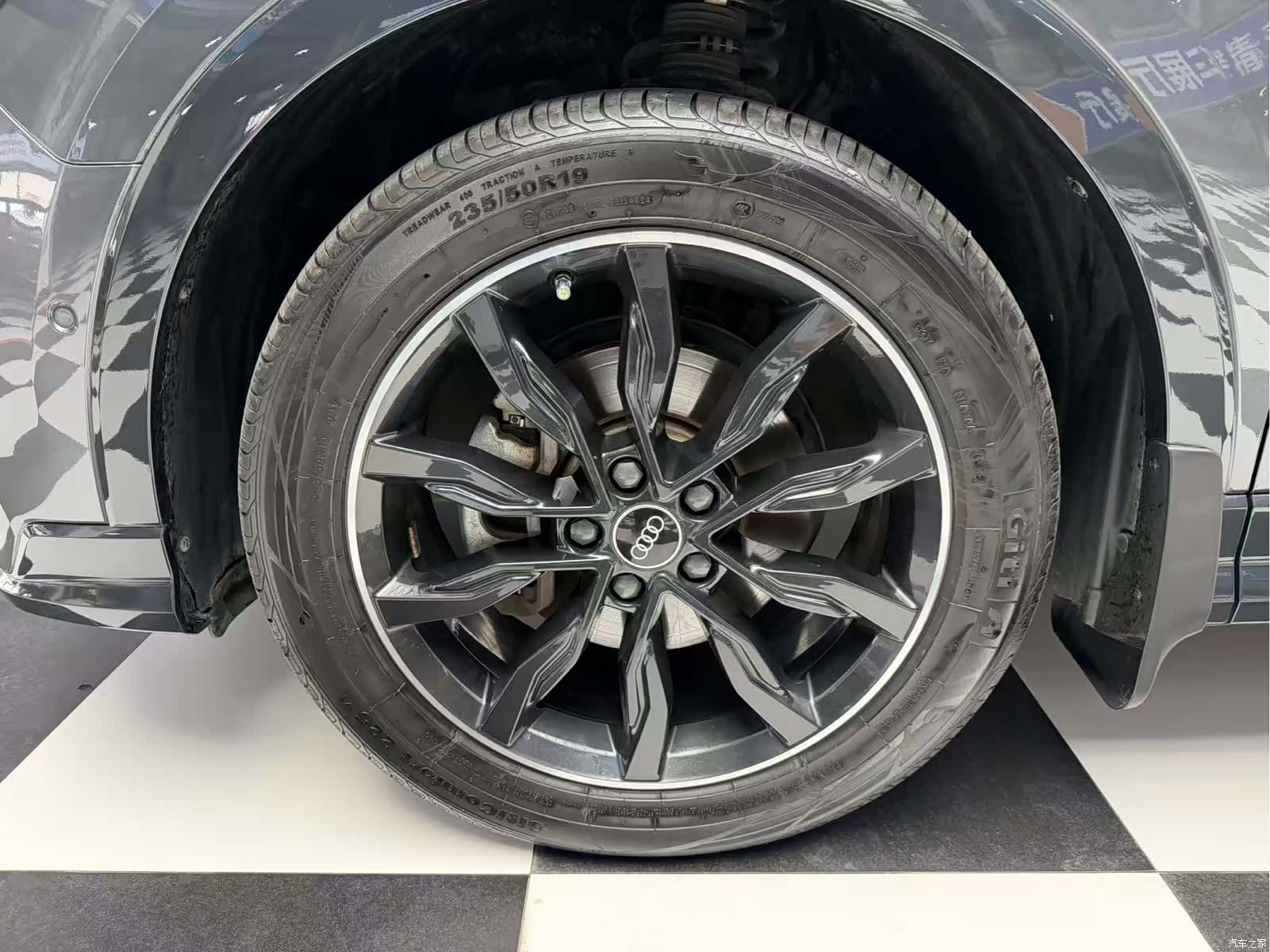 Audi Q3, 2022 4