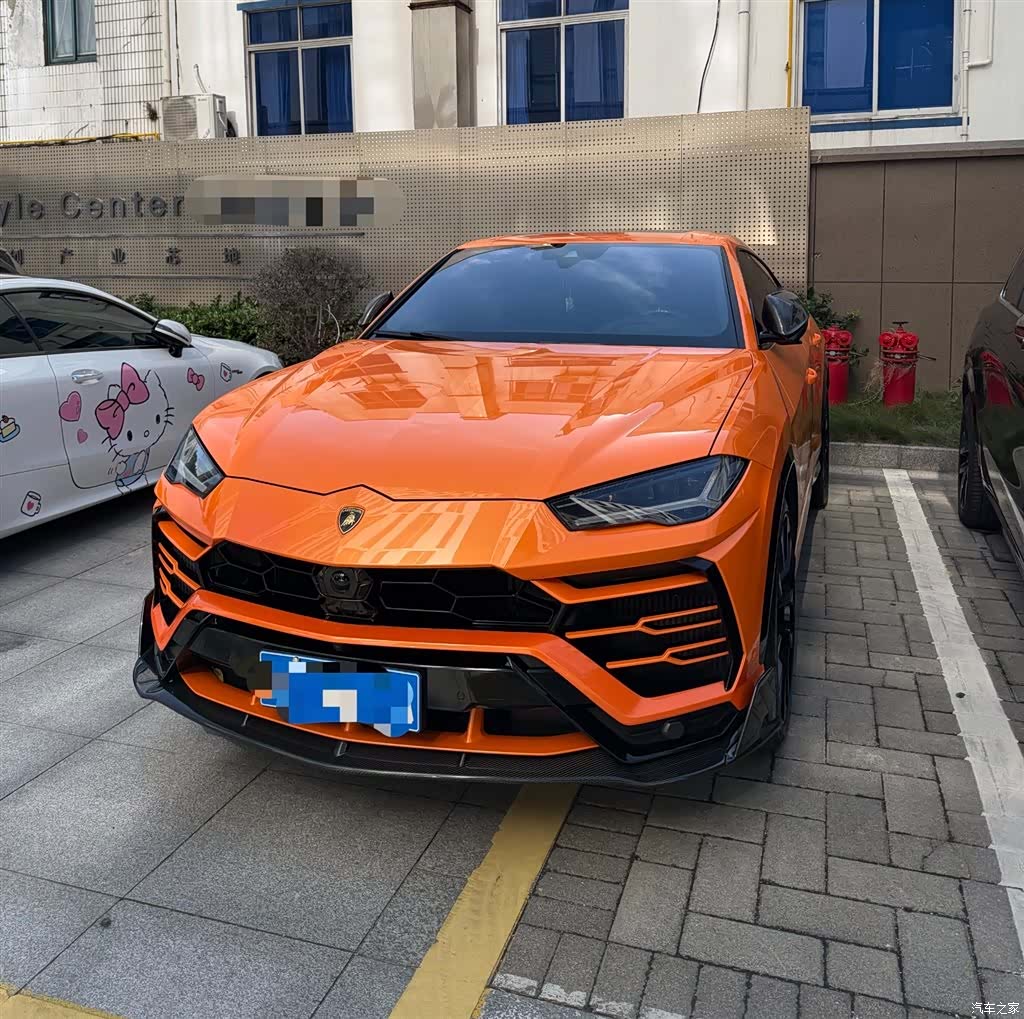 Lamborghini Urus, 2020 1