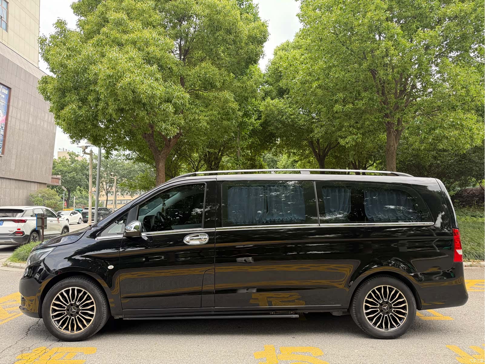 Mercedes-Benz VI, 2019 3