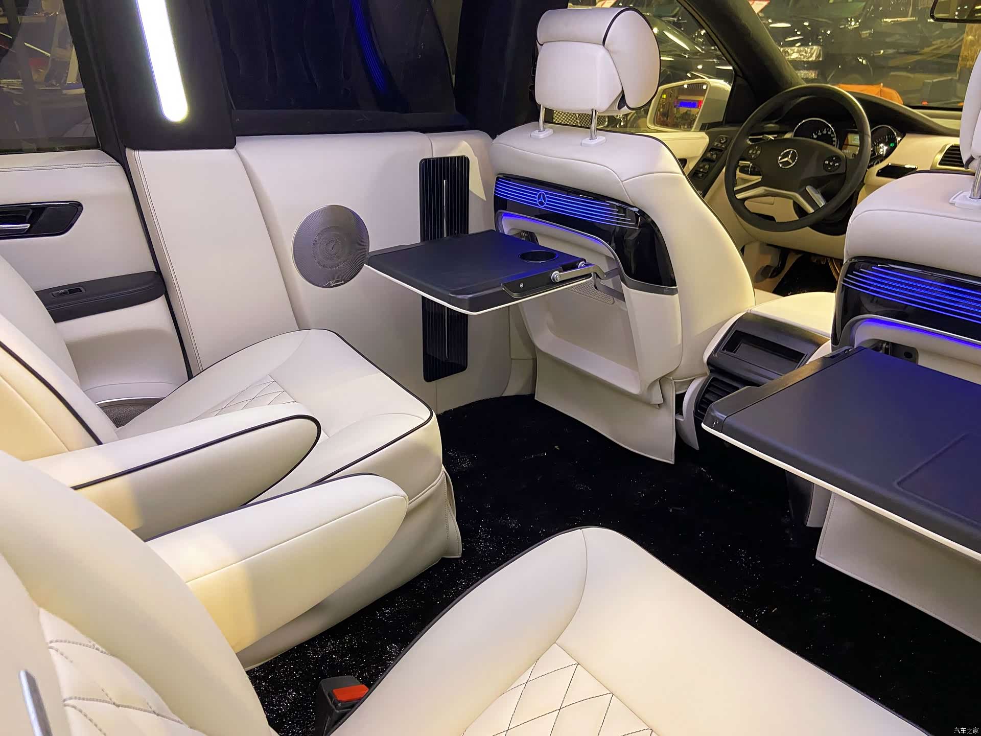 Mercedes-Benz R-Class, 2012 21