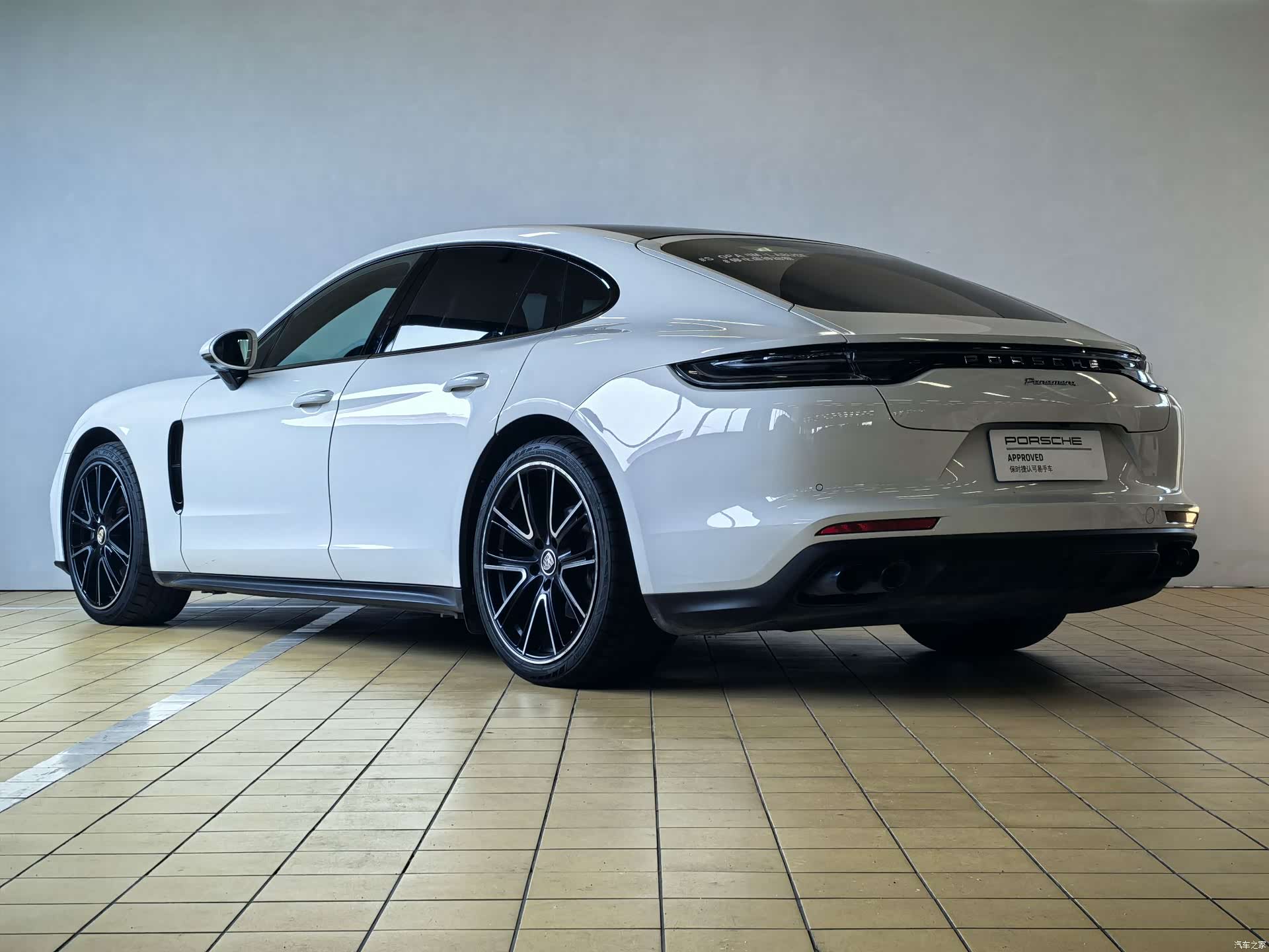 Porsche Panamera, 2023 все фото