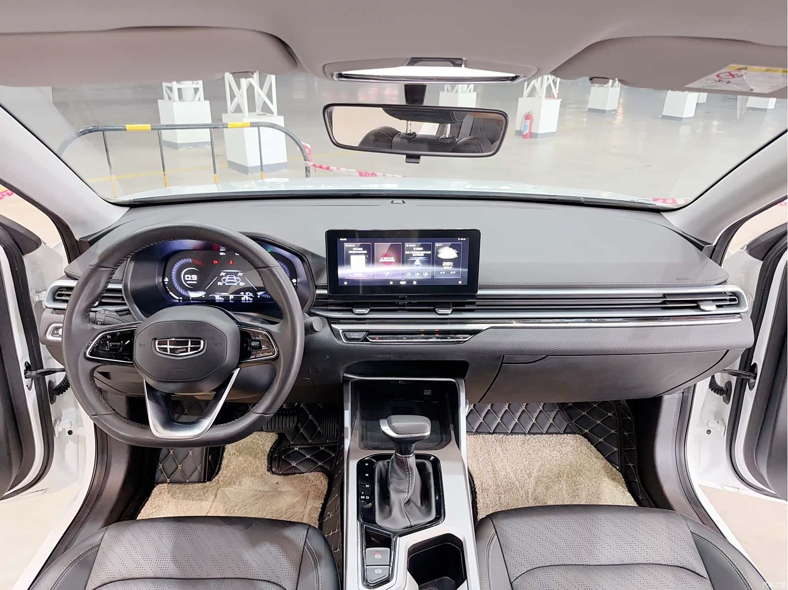 Geely Emgrand, 2022 11
