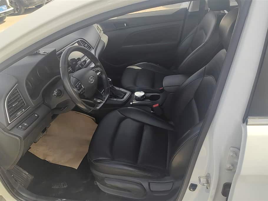Hyundai Lead