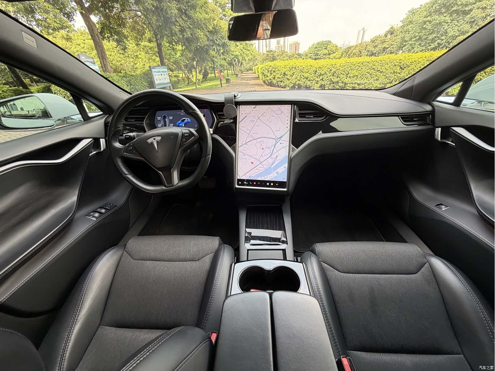 Tesla Model S, 2019 14