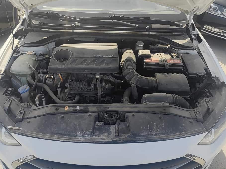 Hyundai Lead