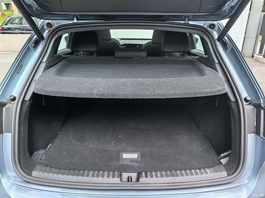 Audi Q4 e-tron, 2023 19