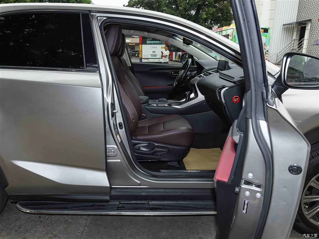 Lexus NX, 2018 17