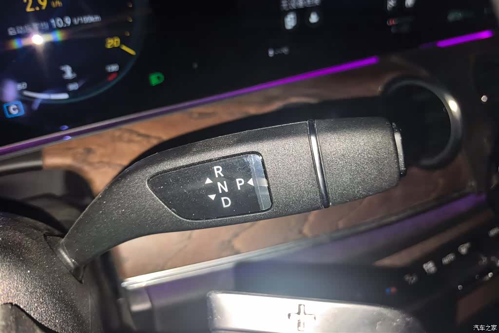 Mercedes-Benz E-Class, 2022 16