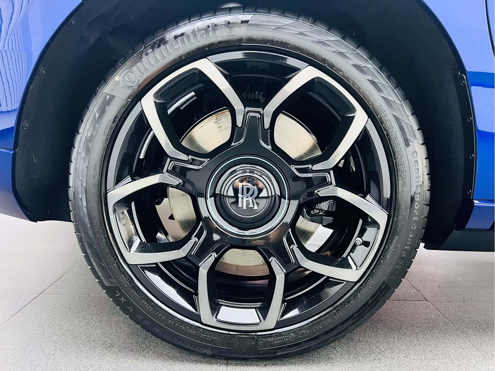 Rolls-Royce Cullinan, 2024 24