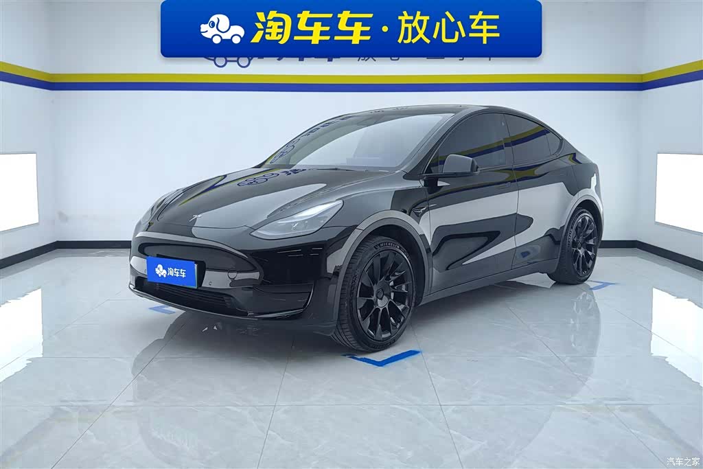 Tesla Model Y, 2023 1