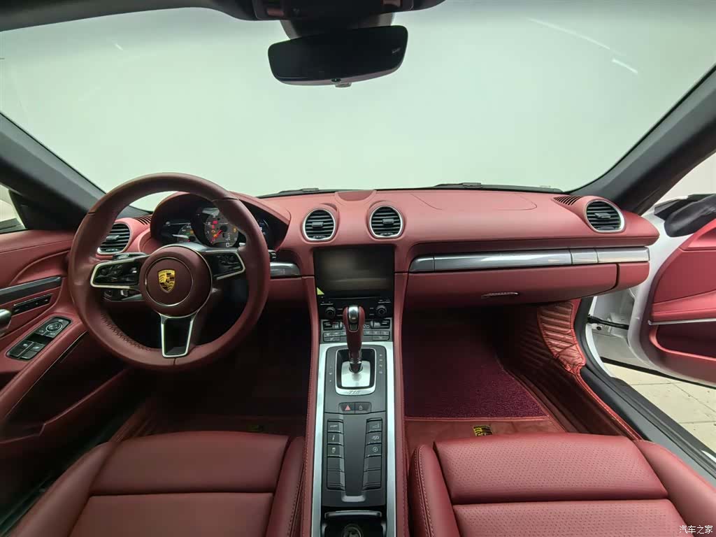 Porsche Cayman, 2023 11