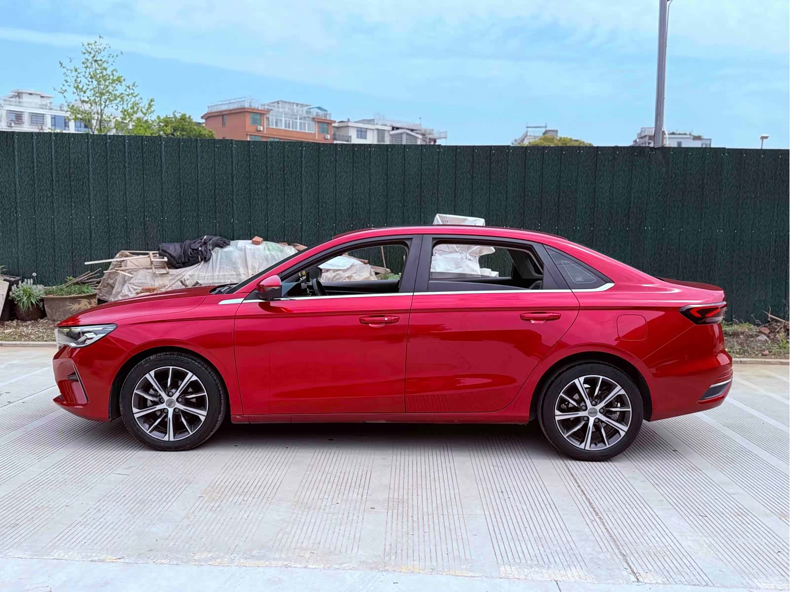 Geely Emgrand, 2021 9