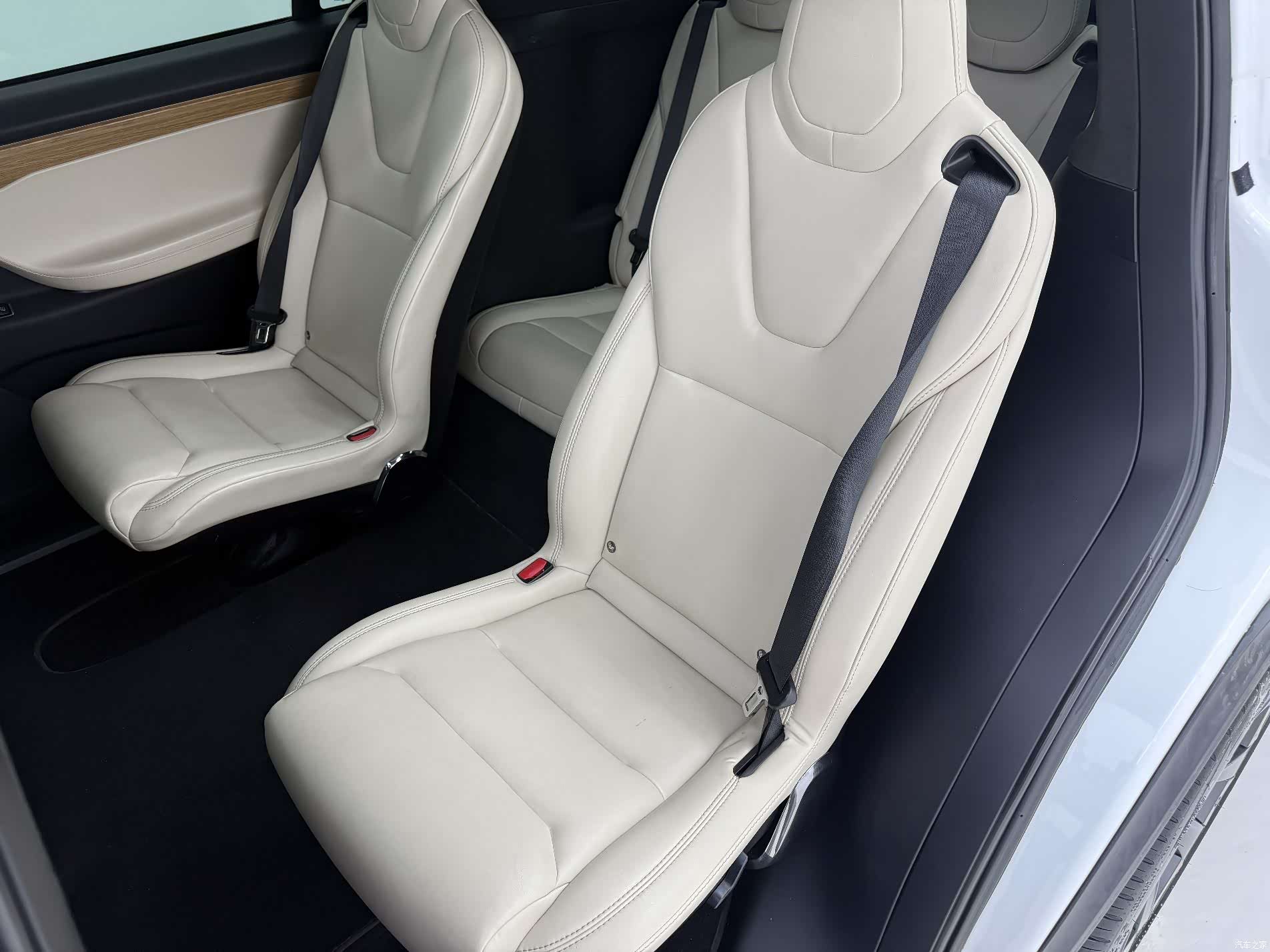 Tesla Model X, 2019 18
