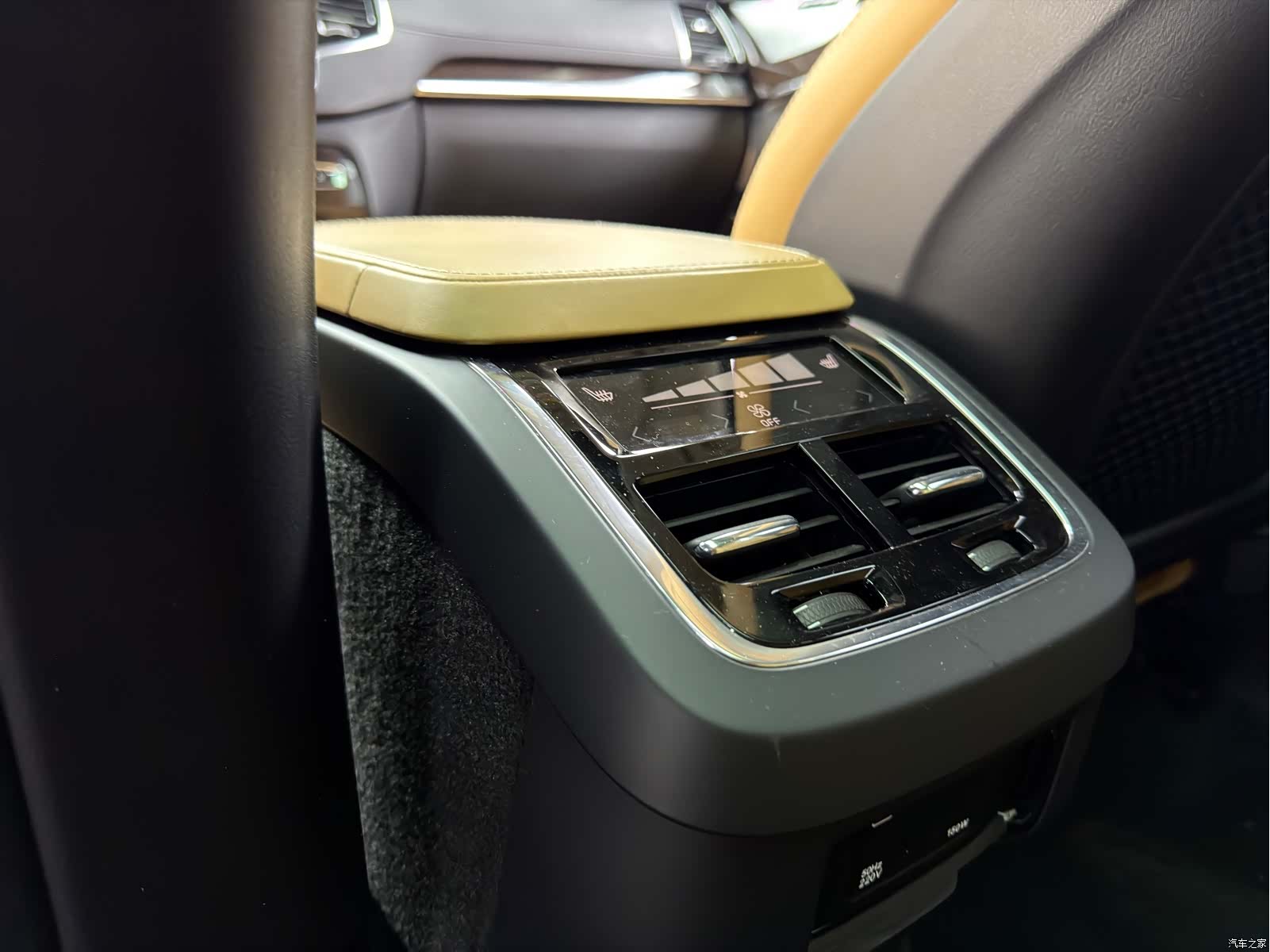 Volvo XC90, 2016 12