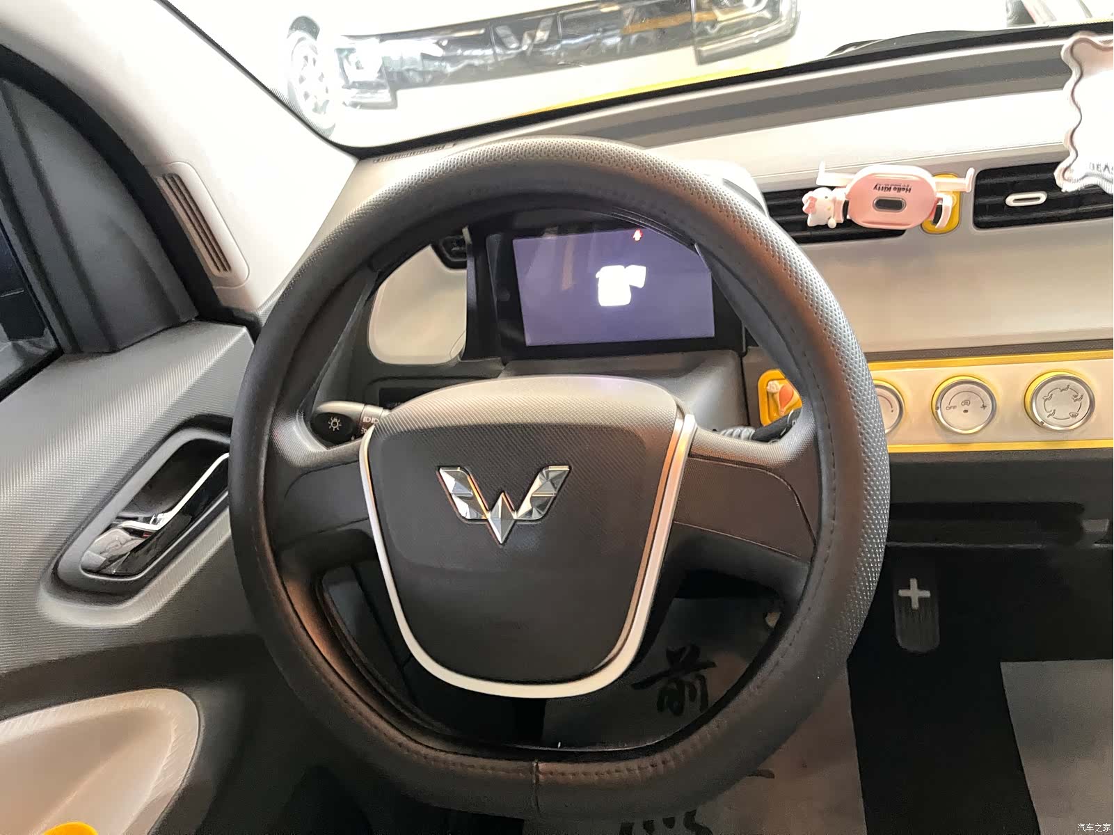Wuling MINIEV, 2021 12