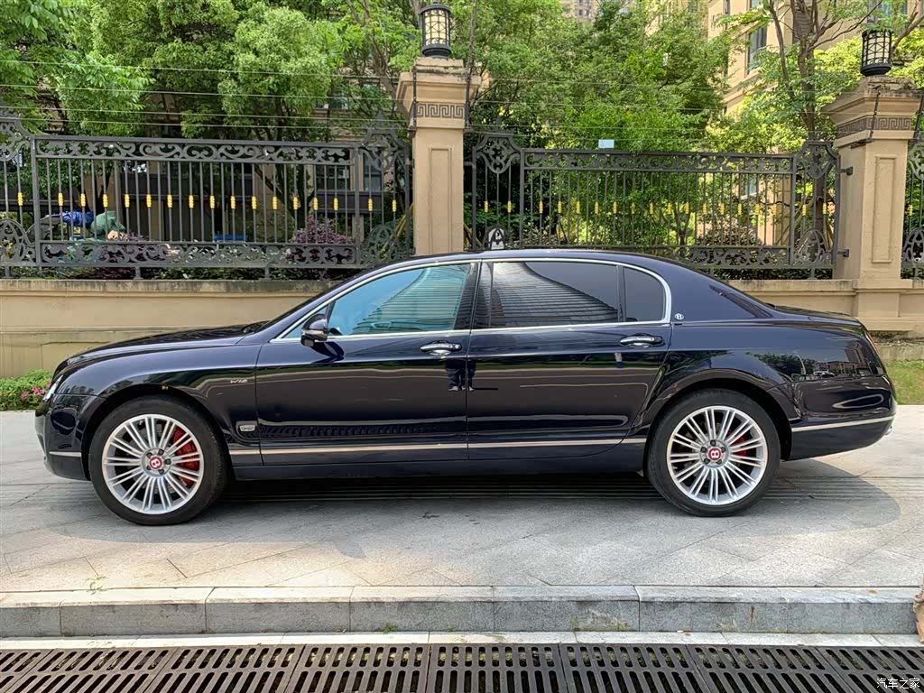 Bentley Flying Spur, 2013 7