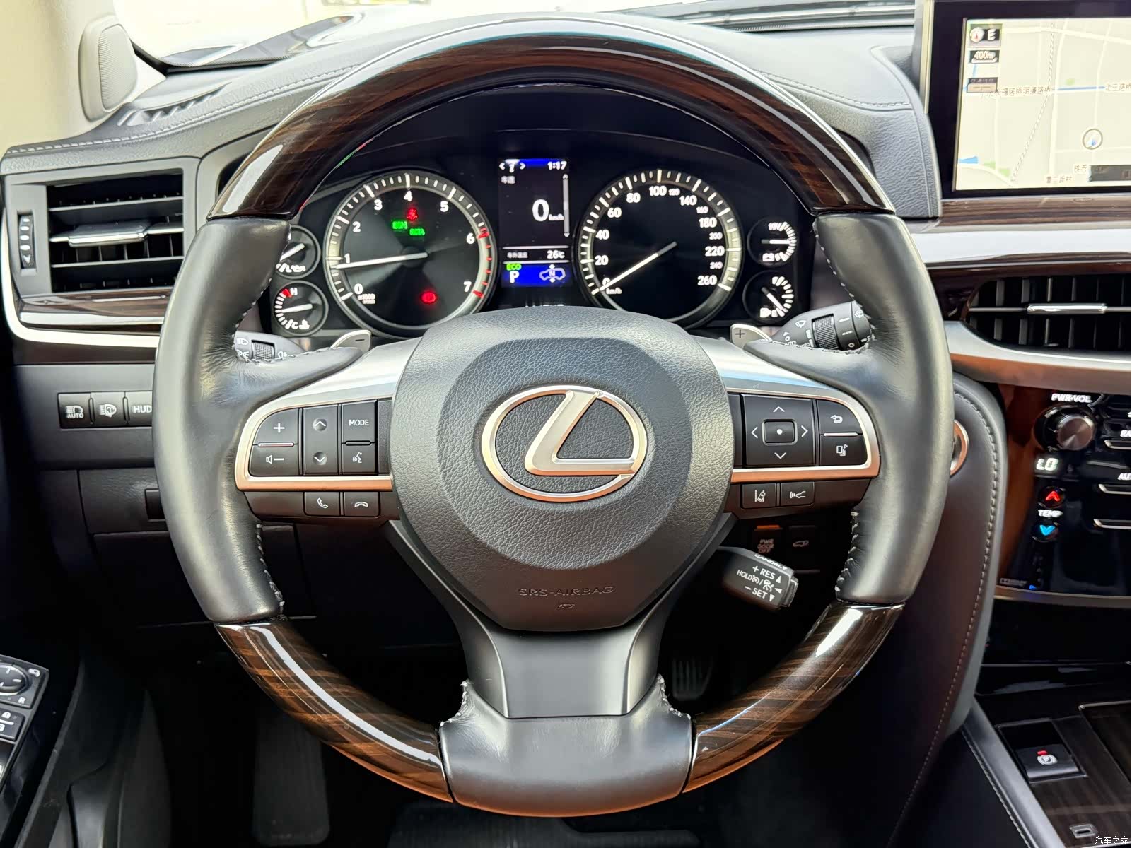 Lexus LX, 2019 7