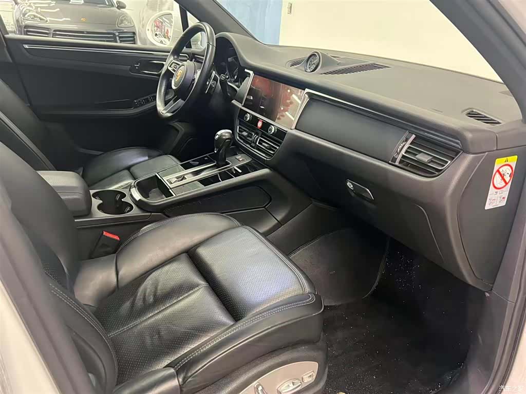 Porsche Macan, 2024 12