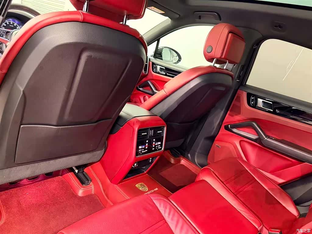 Porsche Cayenne, 2020 13