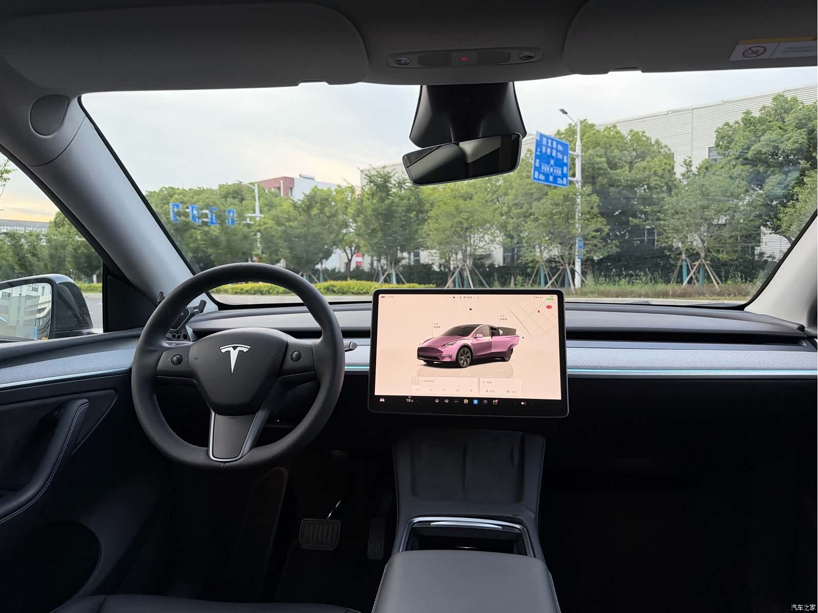 Tesla Model Y, 2024 7