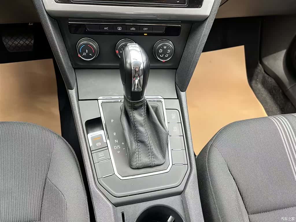 Volkswagen Lamando, 2018 14