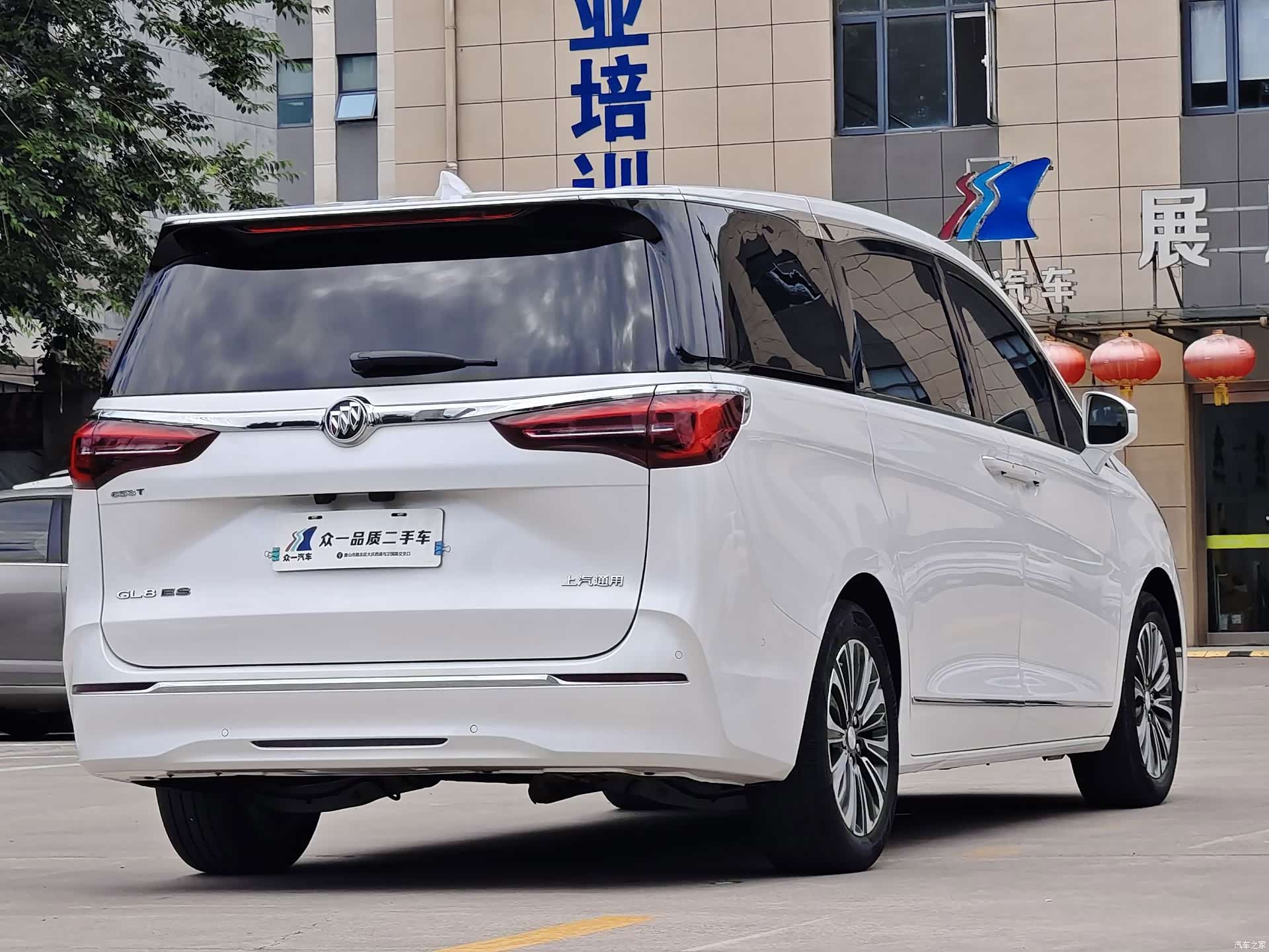 Buick GL8, 2022 7