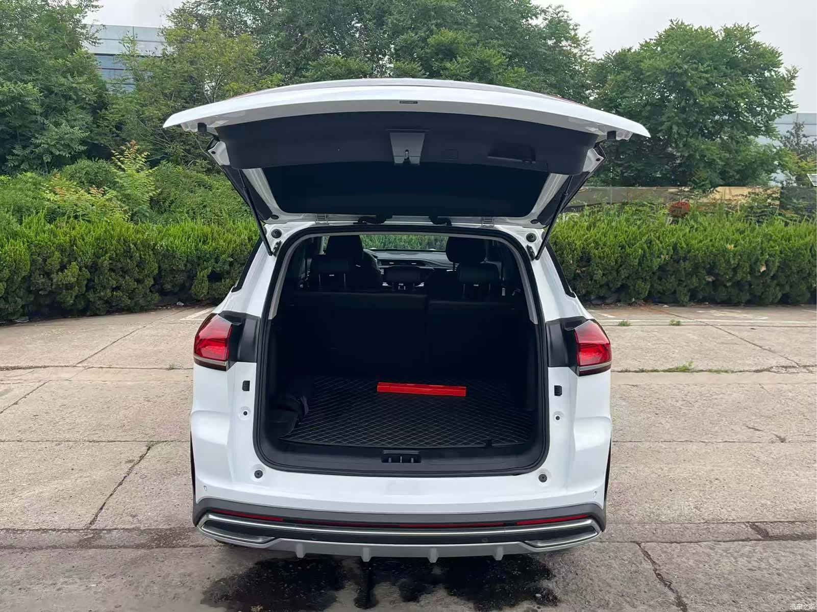 Geely Boyue, 2022 7