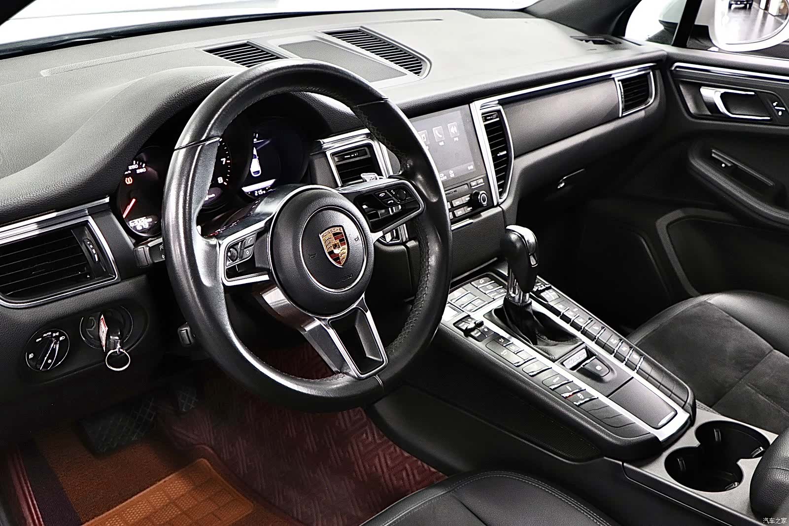 Porsche Macan, 2017 11