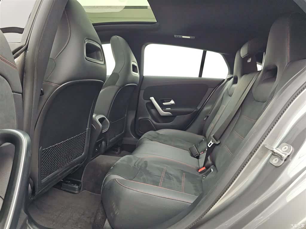 Mercedes-Benz CLA, 2024 14