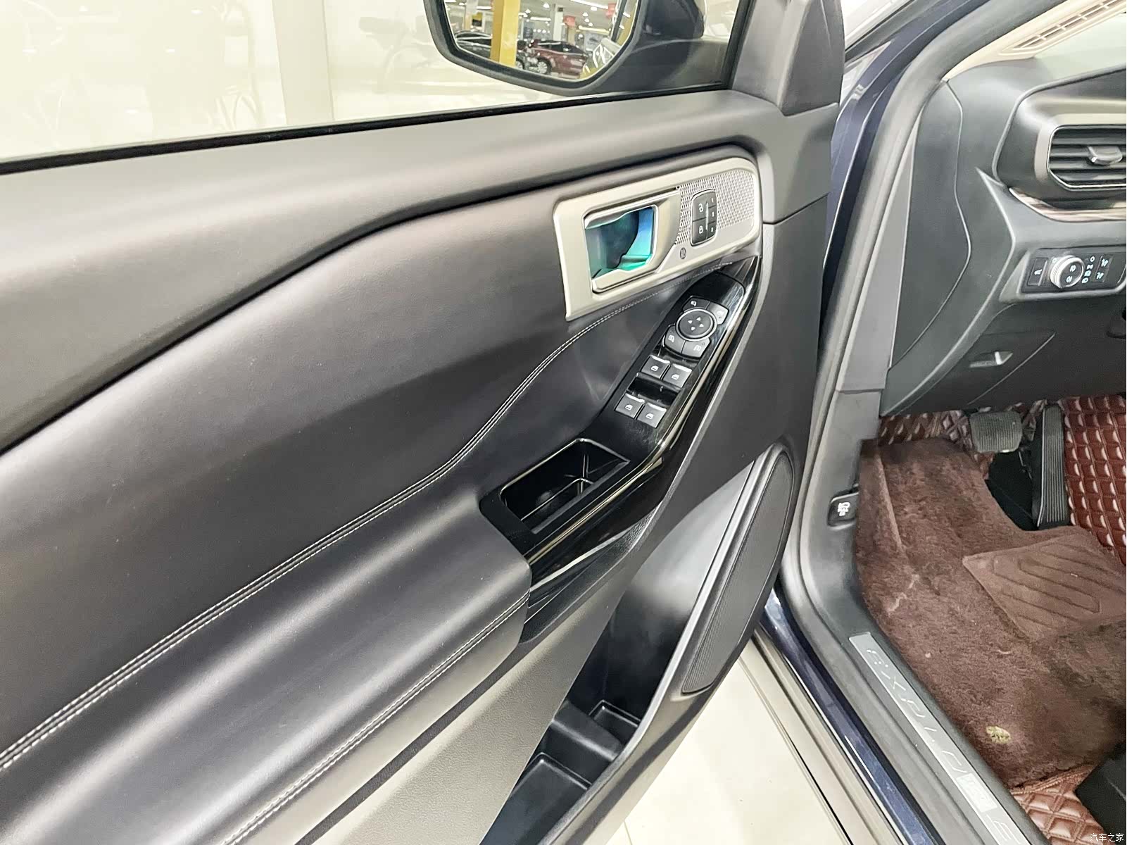 Ford Explorer, 2021 14