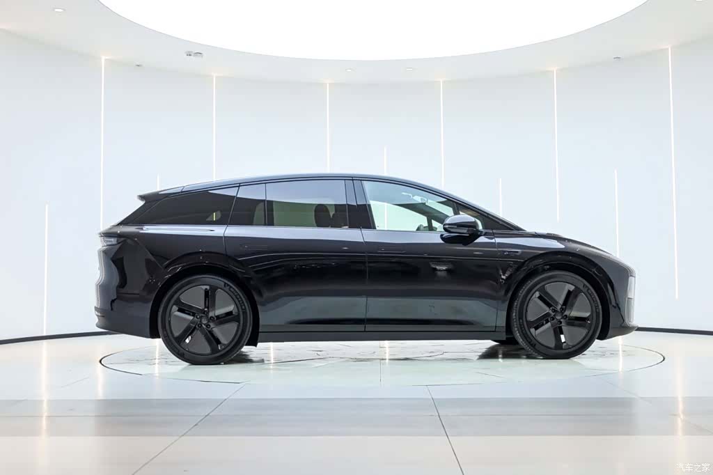 Li Auto i6, 2025 4