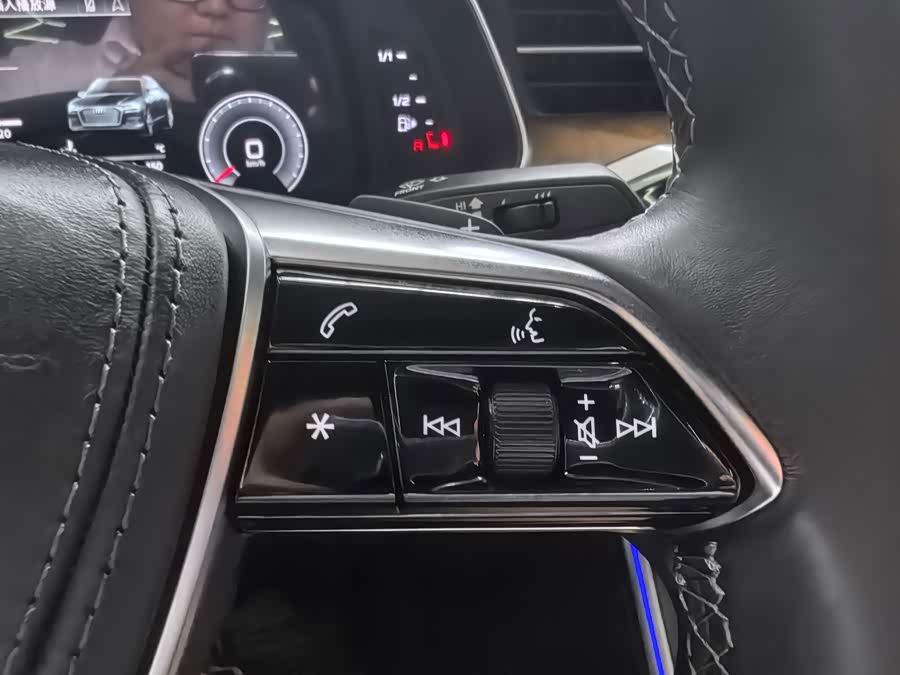 Audi A6L 2023, фото 16