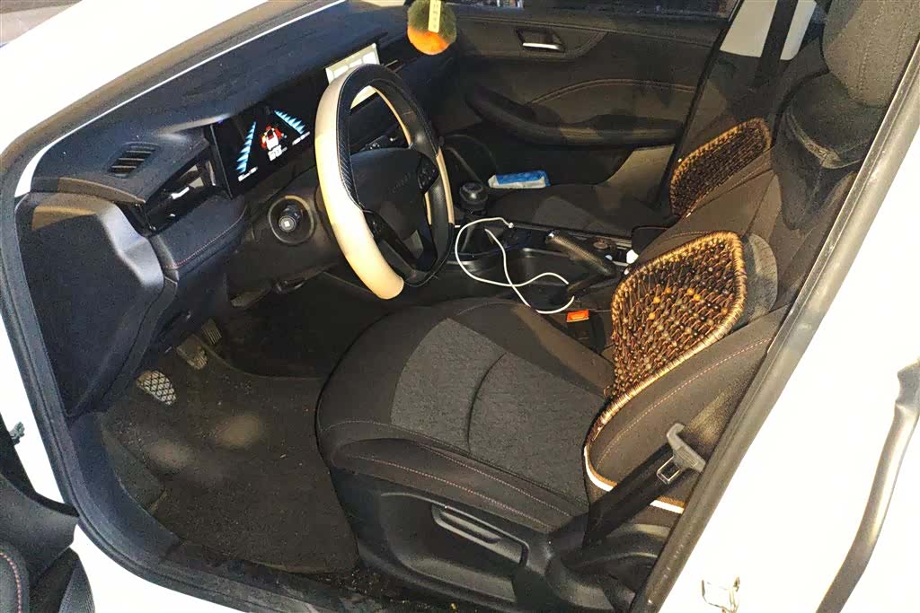 Roewe i5, 2025 9