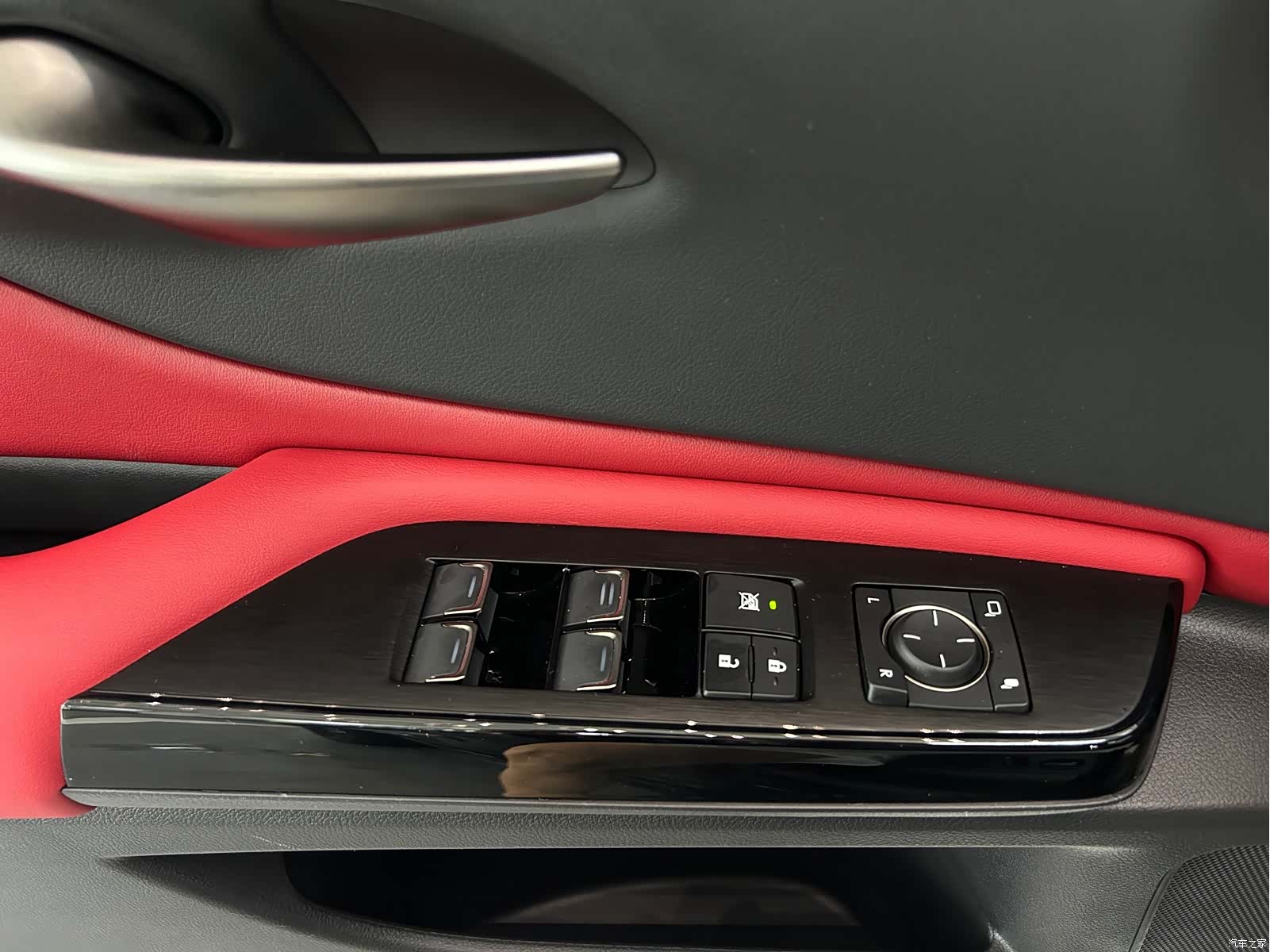 Lexus ES, 2022 27