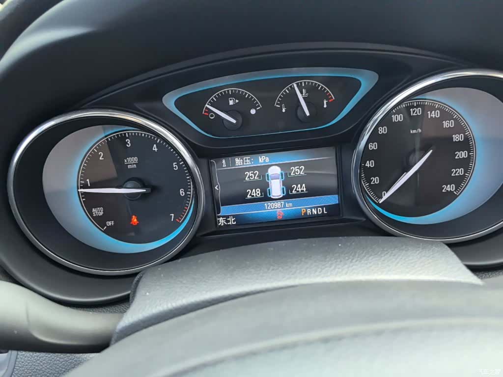 Buick Envision Plus, 2016 12