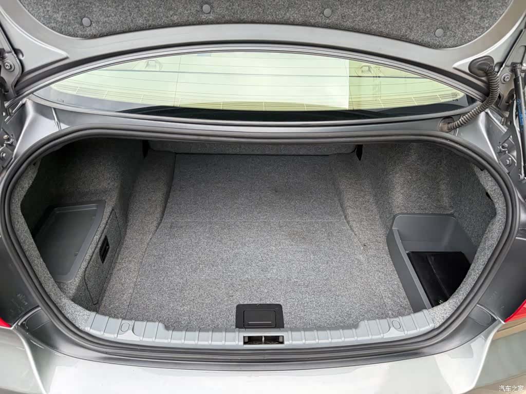 BMW 3 Series, 2008 10