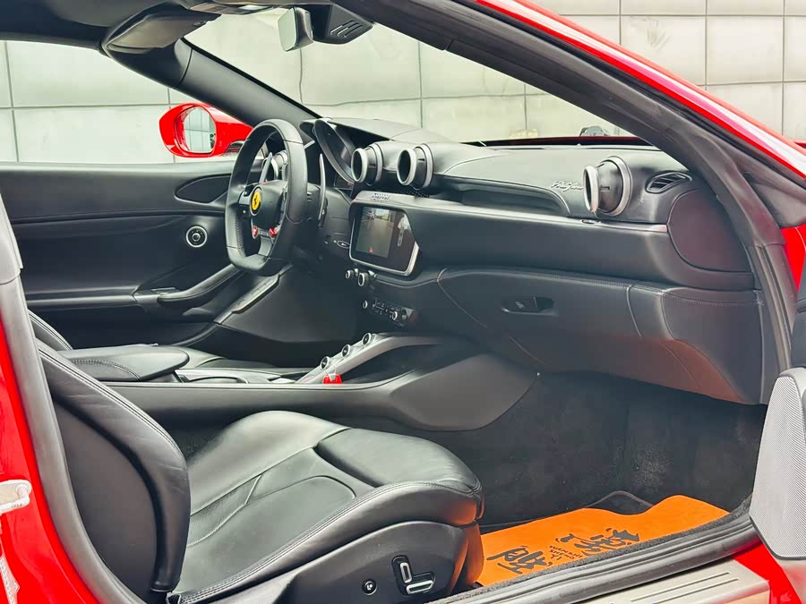 Ferrari Portofino 2019, фото 14